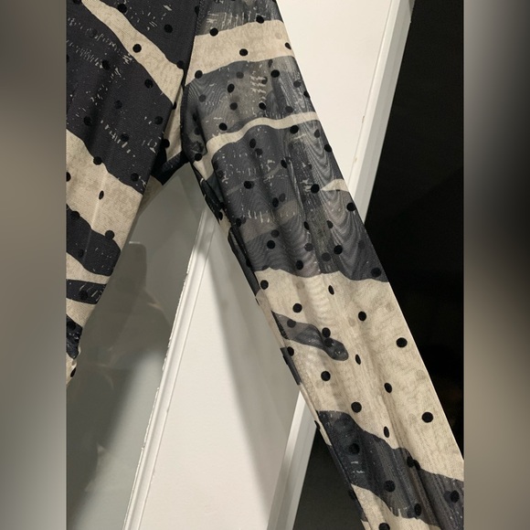 Black and Ivory midi long sleeve dress - Picture 3 of 5